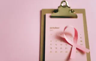 ¿Con qué frecuencia debe hacerse una mamografía?