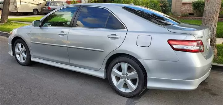 Vendo mi Toyota Camry 2011. cover