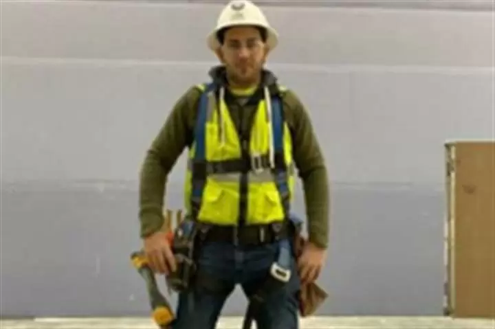 Rafael Gonzalez Contractor Ser cover