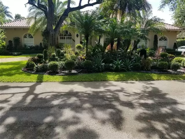 Ww Pacheco Landscaping.corp cover