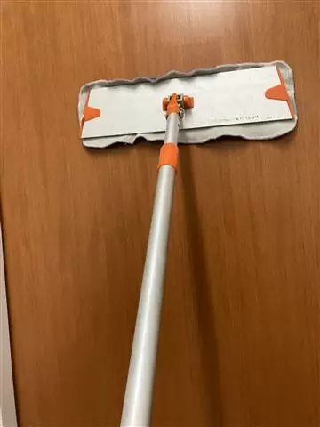 Espinosa cleaning cover