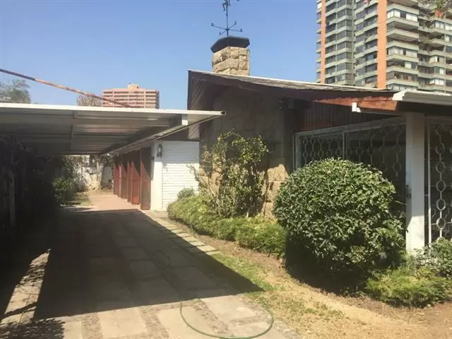 Casa Ekun cover