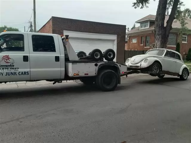 Campos Towing & Junk Cars cover