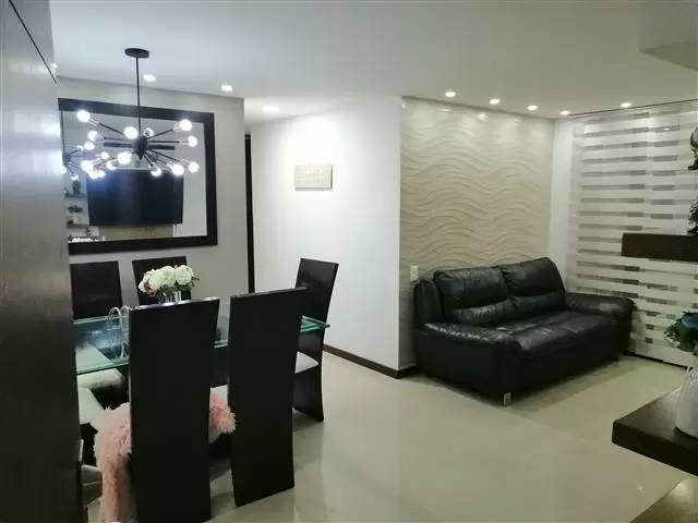 VENTA APTO AV. PALMAS cover