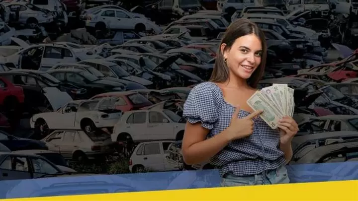 BERDEJA'S JUNK CARS cover