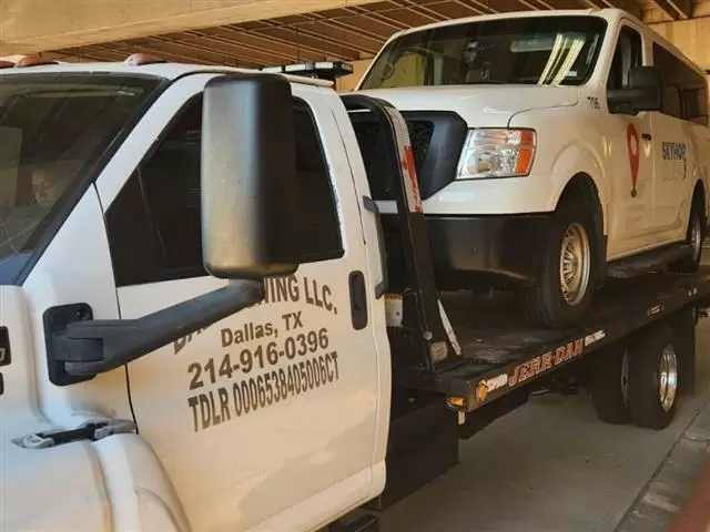 BAEZ TOWING LLC cover