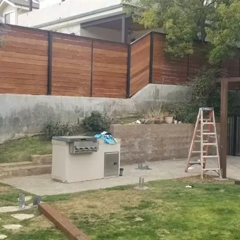 SERVICIOS DE CONSTRUCCIÓN cover