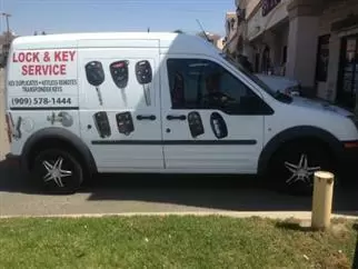 ALberto's Locksmith cover