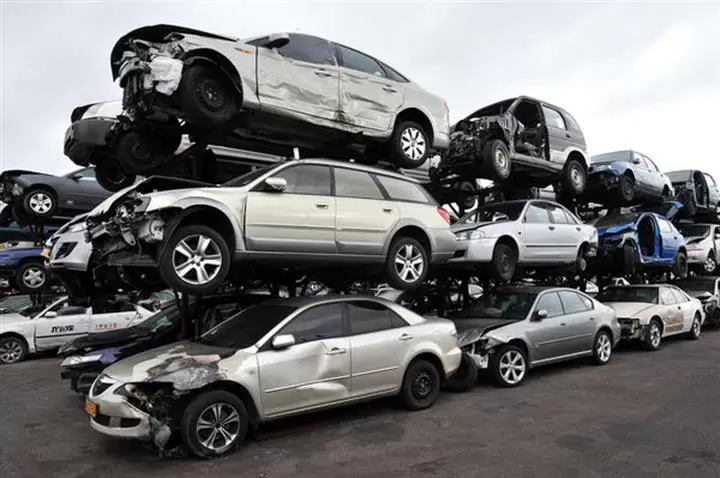 A & B Towing and Junk Cars cover