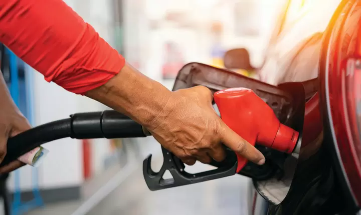 Cómo ahorrar en servicios para autos y en servicios públicos