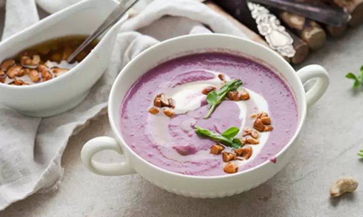 Sopa morada de papa