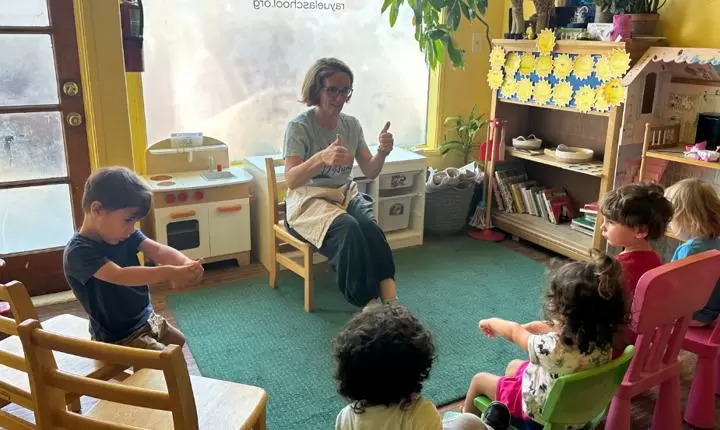 LA Librería organiza un evento de "Cuenta cuentos" para ayudar a una escuela destruida por los incendios