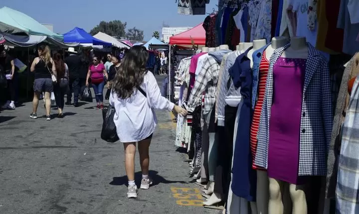 Los swap meets más populares de Los Ángeles y el Valle de San Fernando