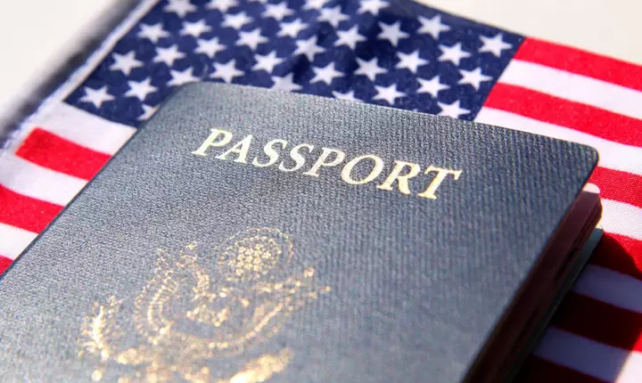 ¿Necesito una carta de autorización para tramitar un pasaporte en Estados Unidos?