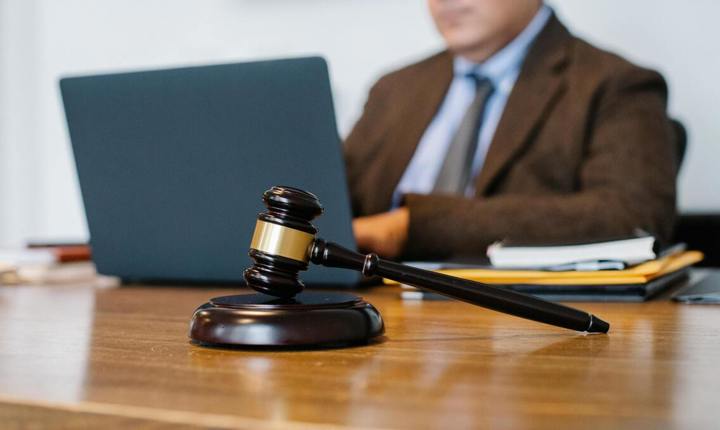 Cómo encontrar abogados de inmigración confiables en Los Ángeles