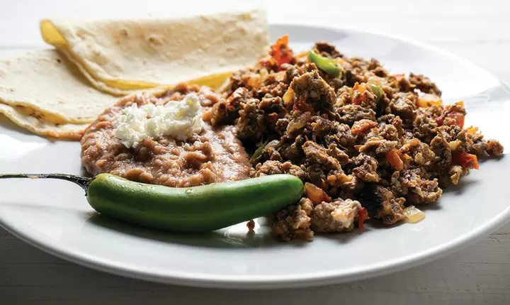 Machaca con huevo estilo Monterrey