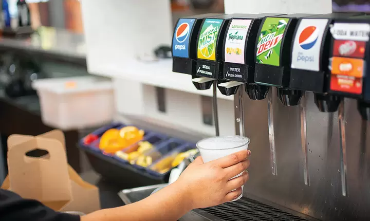 ¿Por qué son tan dañinas las bebidas azucaradas?