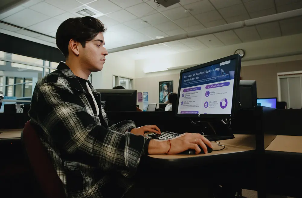 ¡Obtén dinero gratis para el College!