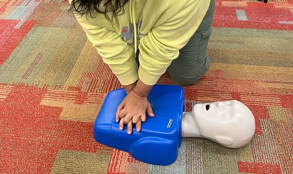 Aprenda a hacer RCP en caso emergencia