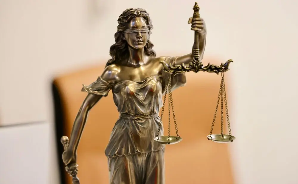 Cómo proteger tus derechos ante una detención migratoria