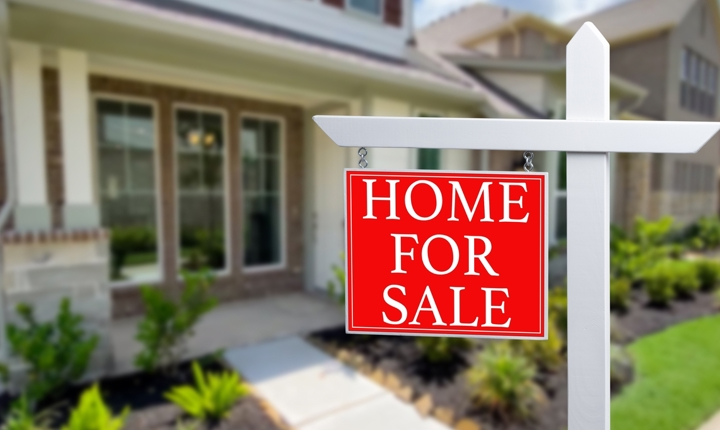 ¿Conviene más rentar o comprar una casa en 2025?