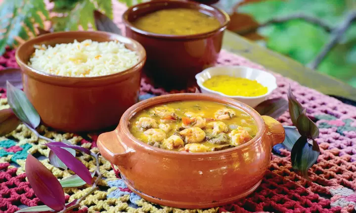 Camarones en salsa verde para iniciar la Cuaresma