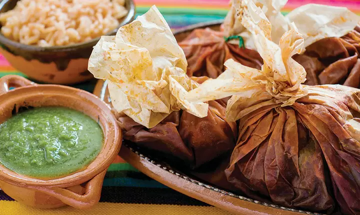 Mixiotes de pollo