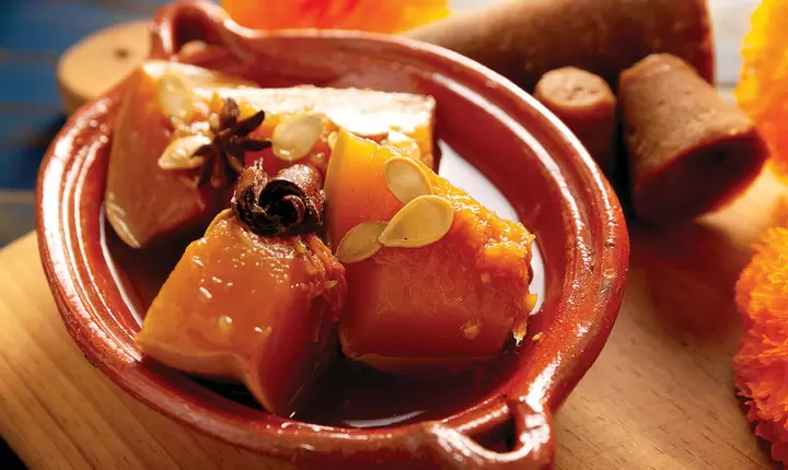 Calabaza en tacha para celebrar el Día de Muertos