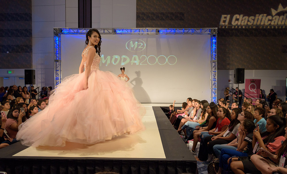 Más de 1,500 asistentes disfrutaron de la Expo Quinceanera.com en Anaheim
