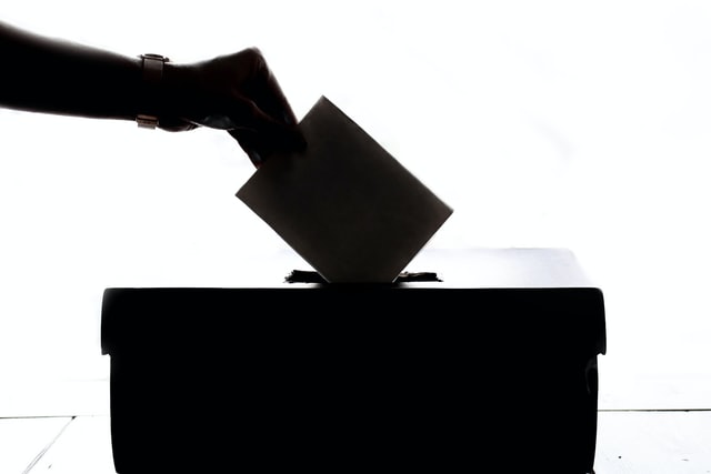 A medida que se acerca el día de las elecciones, el momento de llegar a los votantes latinos es ahora