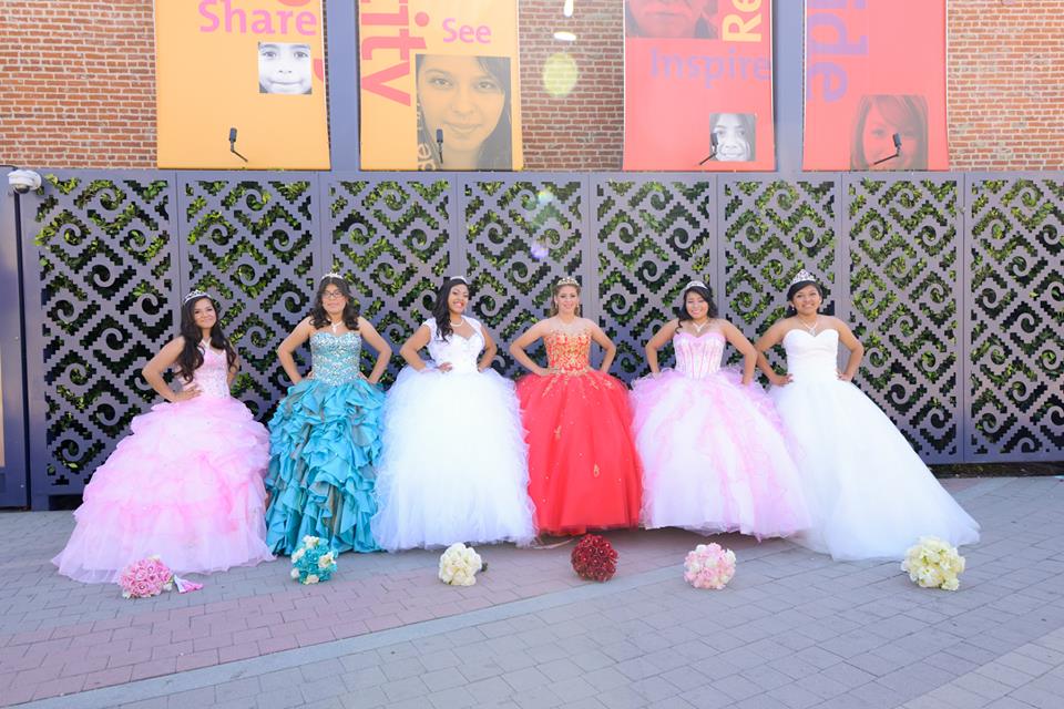 Una Celebración de Alegría para Ocho Niñas en Cuidado Foster