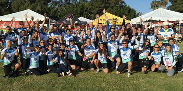 El Clasificado reúne su equipo más grande en apoyo al Tour De Cure