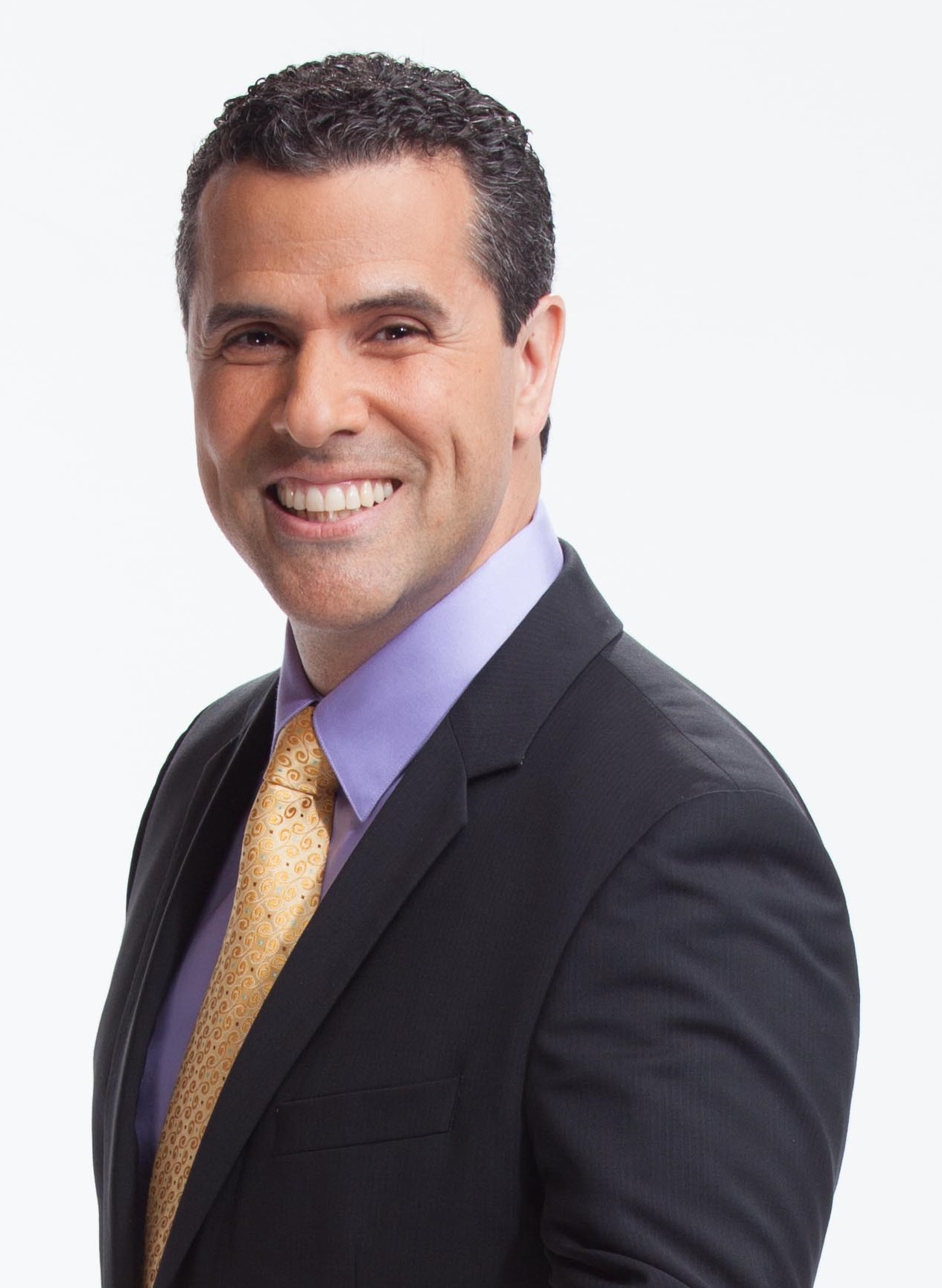 Marco Antonio Regil empoderará a más de mil empresarios hispanos en Los Ángeles