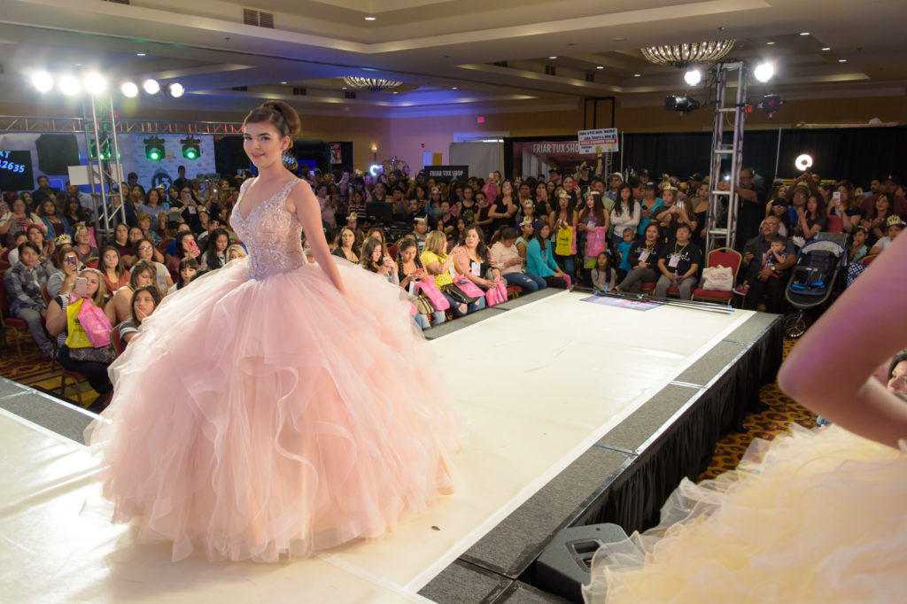¡Quinceanera.com tomó el control de la ciudad de Bakersfield!