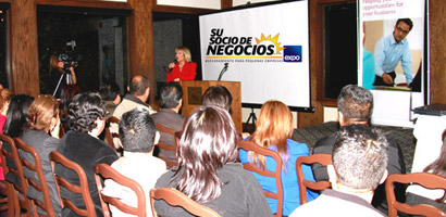 Su Socio de Negocios Expo cerró su serie de Expo 2012 con la experta en finanzas Julie Stav
