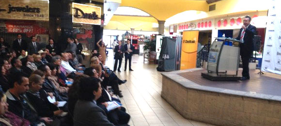 Manuel Ramos Ofrece Seminario de Negocios en Español en Panorama Mall