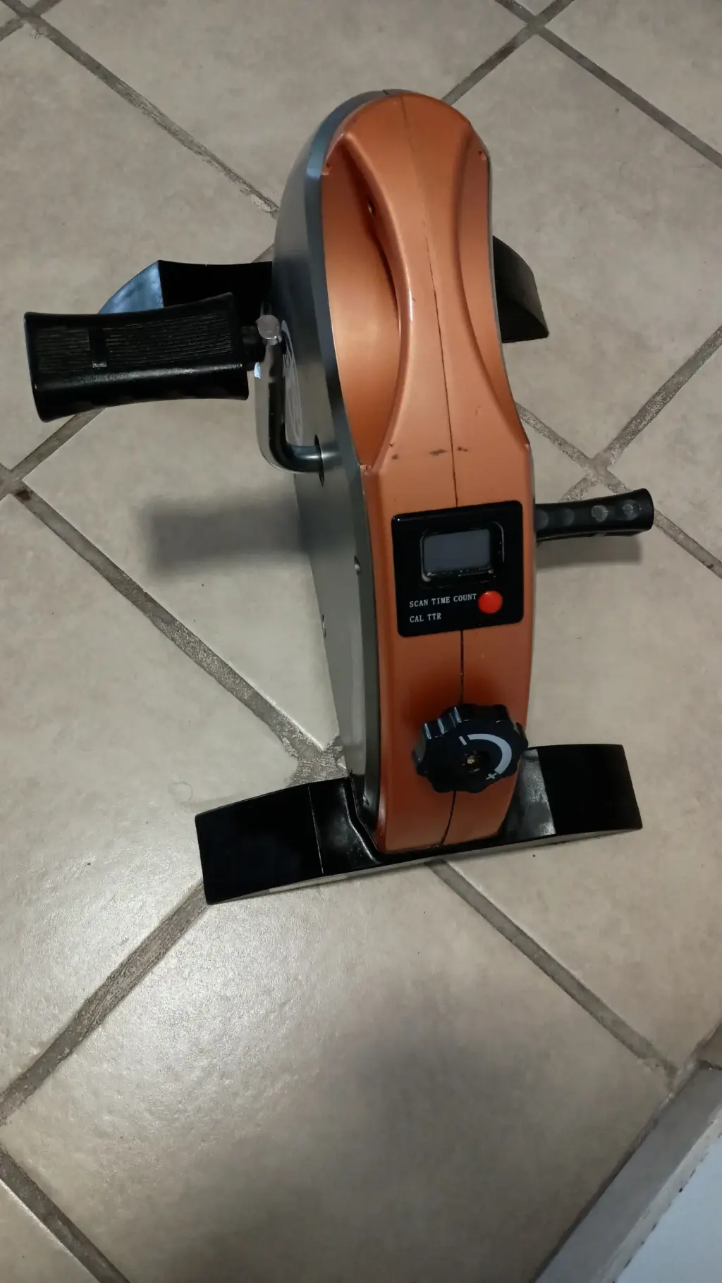 Bicicleta de Ejercicio Compacta para Uso en Casa