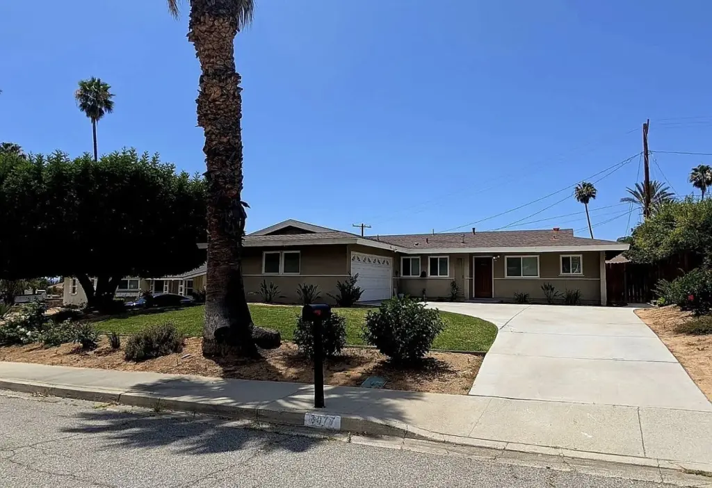 2br-1bath Family home