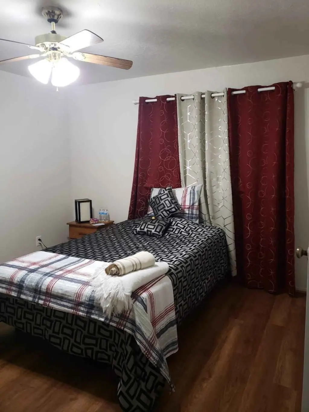 🏡 ¡HABITACIÓN FULL AMUEBLADA EN RENTA con TV– HOUSTON 77035! 🏡