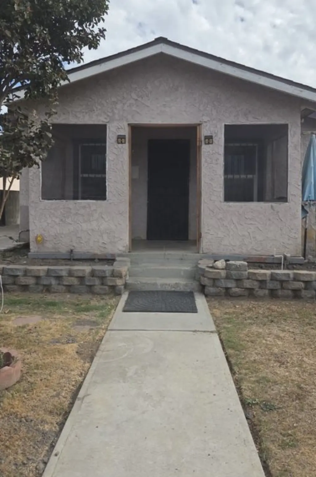 Renta casa 3 Recámaras 1 1/2 Baños $2,700 con billes incluidos(leer requisitos)