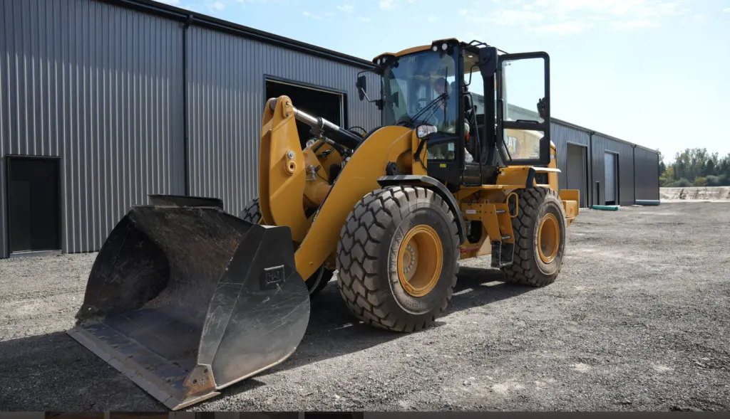 For Sale – Caterpillar 930 (1106)