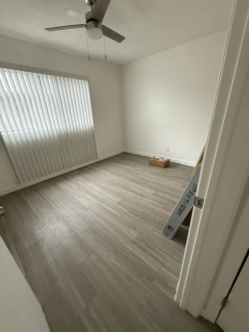 Ofrezco mis servicios de pintura y remodelación de apartamentos.