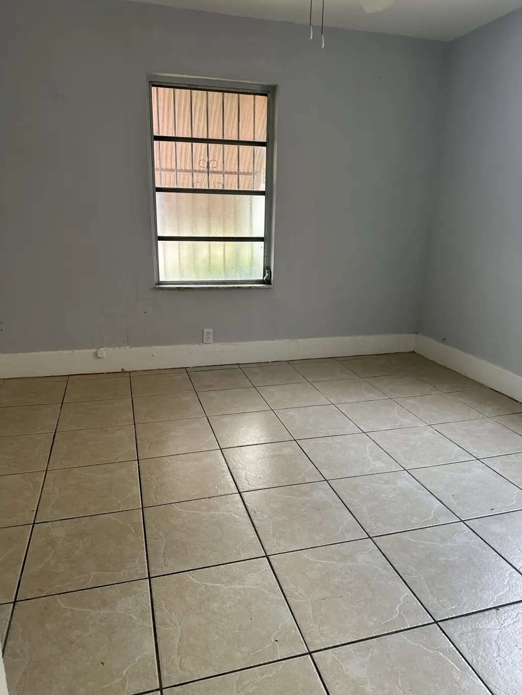 Rento habitación 850$