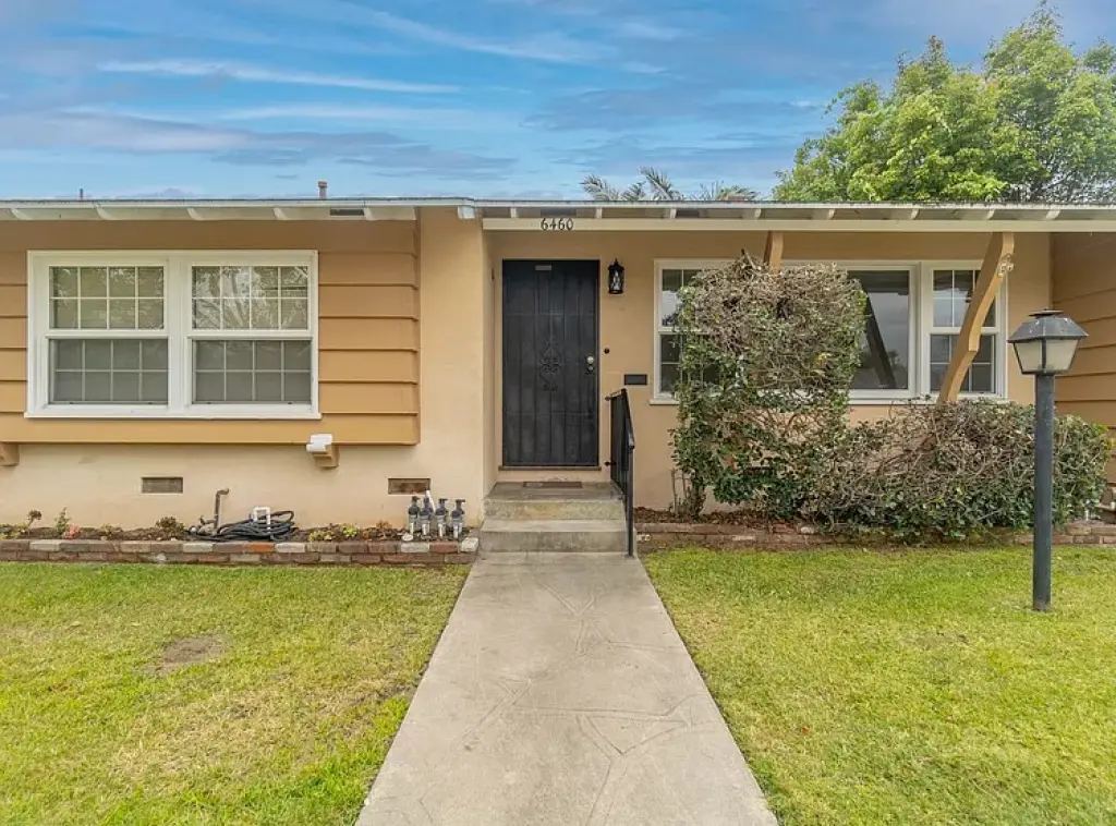 UPDATED SINGLE FAMILY HOME -