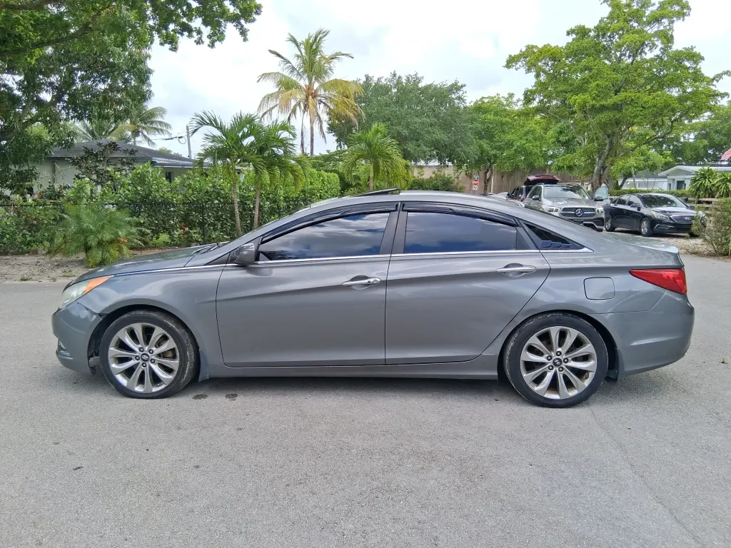HYUNDAI SONATA 2013