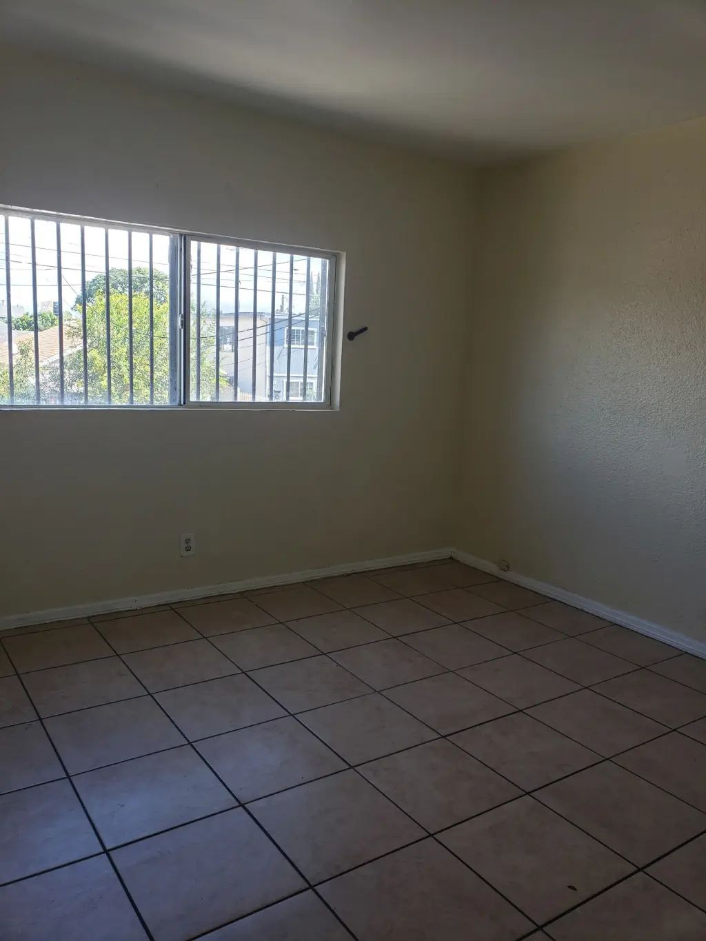 1 bedroom, parking