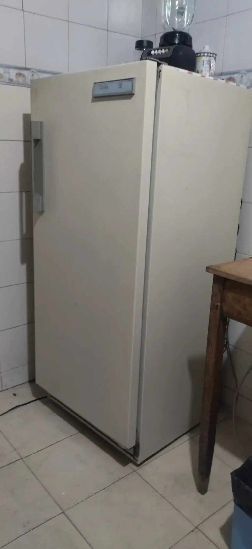Se vende nevera Icasa. Usada. 80.000