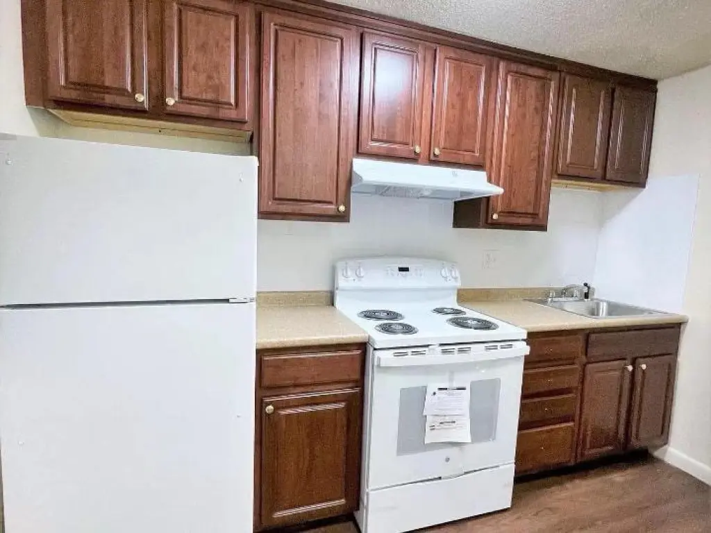 Rento estudio con cocina en Lynwood