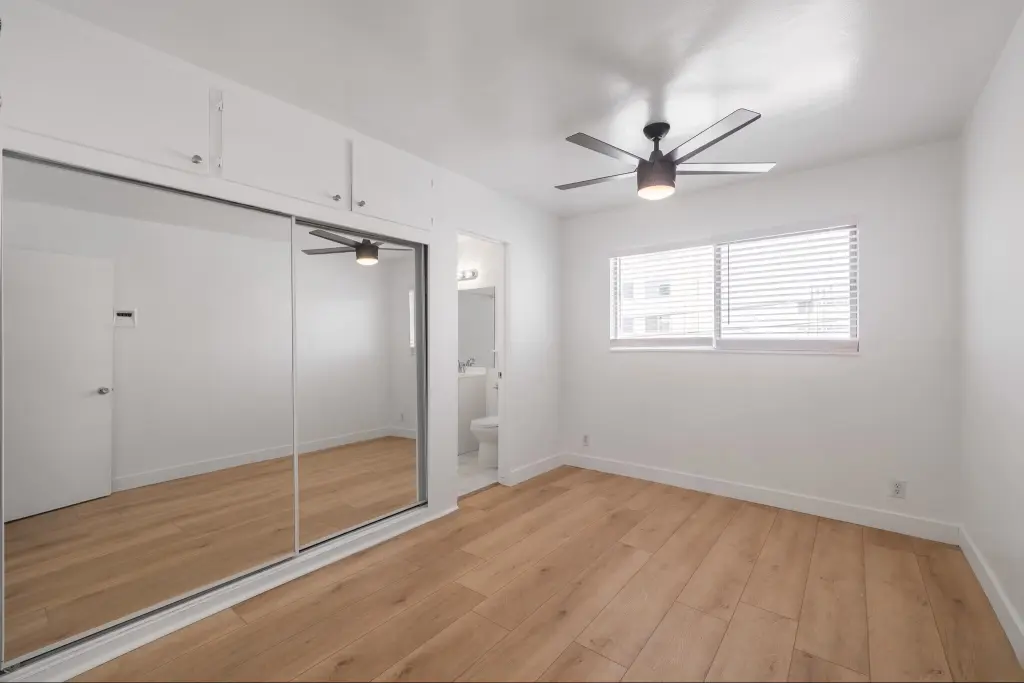 ** BONITO APARTAMENTO DE 1 RECAMARA EN AREA DE WESTLAKE/ 3RD ST**