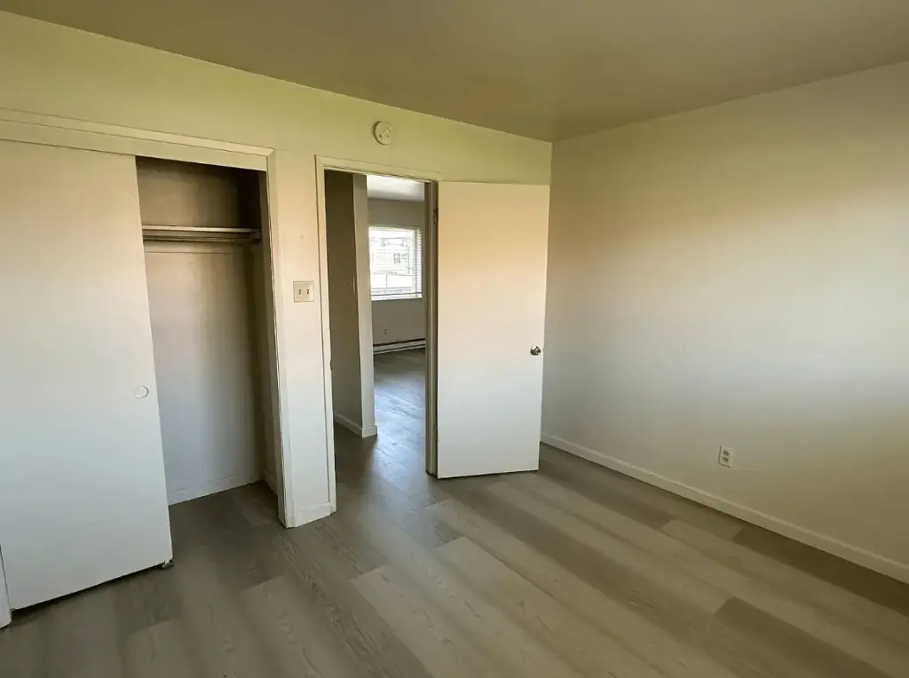Apto 1 Rec 1 Bano en Glendora CA con parking